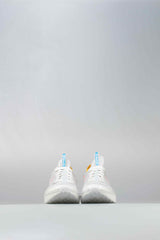 N111 D/MS/X Mens Running Shoe - White/Red