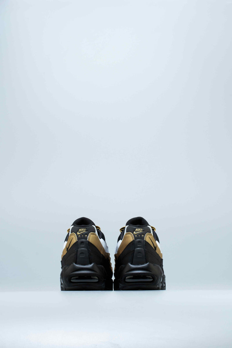 Air Max 95 Womens Shoe - Black/Gold/White