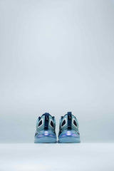 Air Max 720 Womens Shoe - Metallic Silver/Midnight