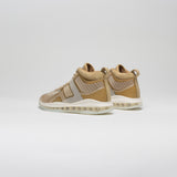 John Elliott X Nike Lebron Icon Mens Basketball Shoe - Parachute Beige/Desert Ore-Sail-Phantom