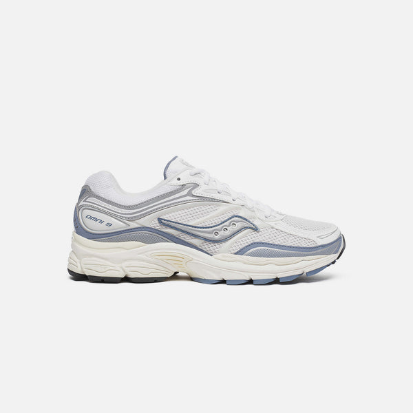 【美品】OSPRAY オスプレイ reverb 10 リバーブ スキー スノボ レンタル] オンヨネ(ONYONE) キッズ スキー・スノボウェア 上下セット