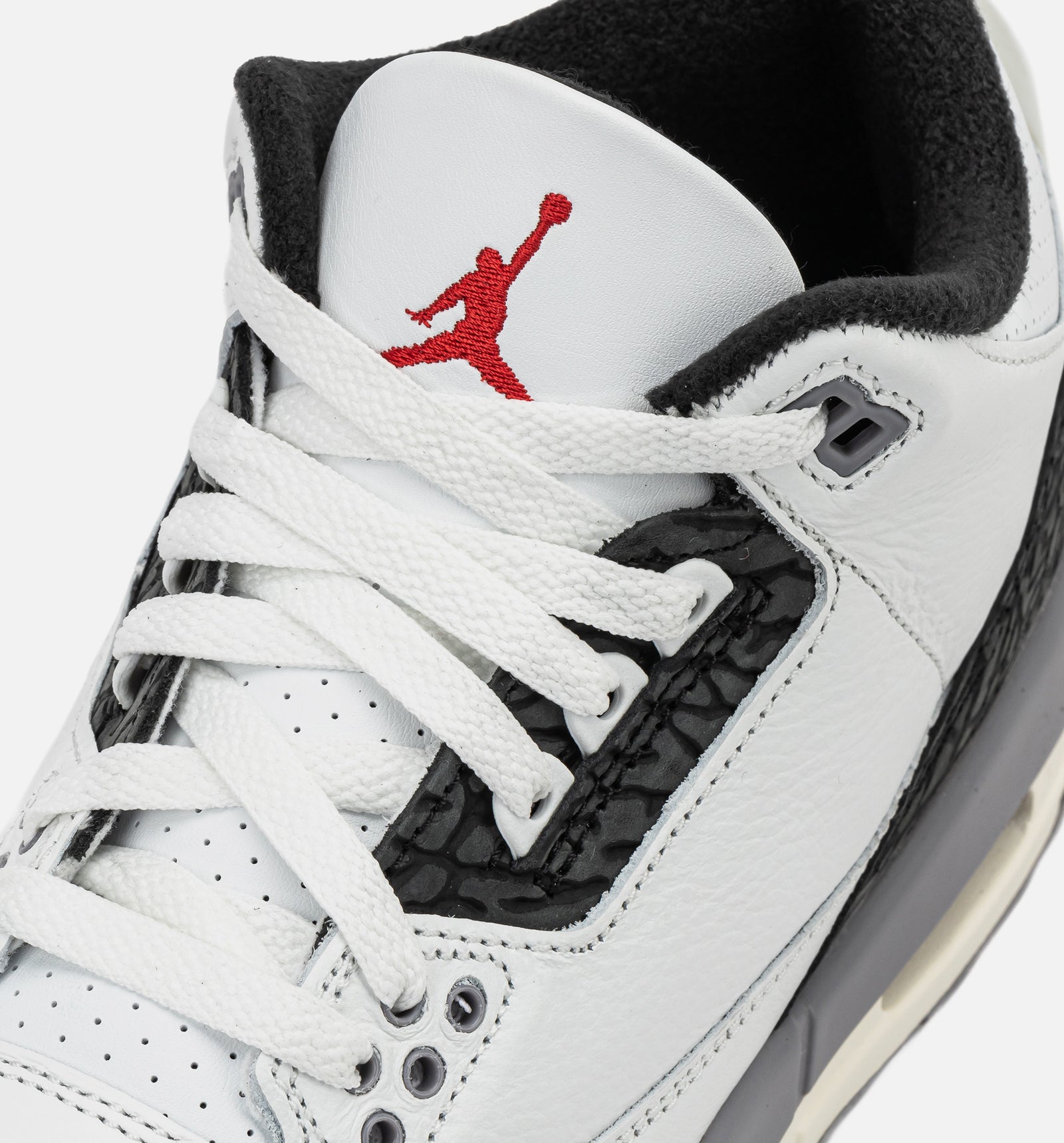 Jordan DM0967-106 Air Jordan 3 Retro Cement Grey Grade School