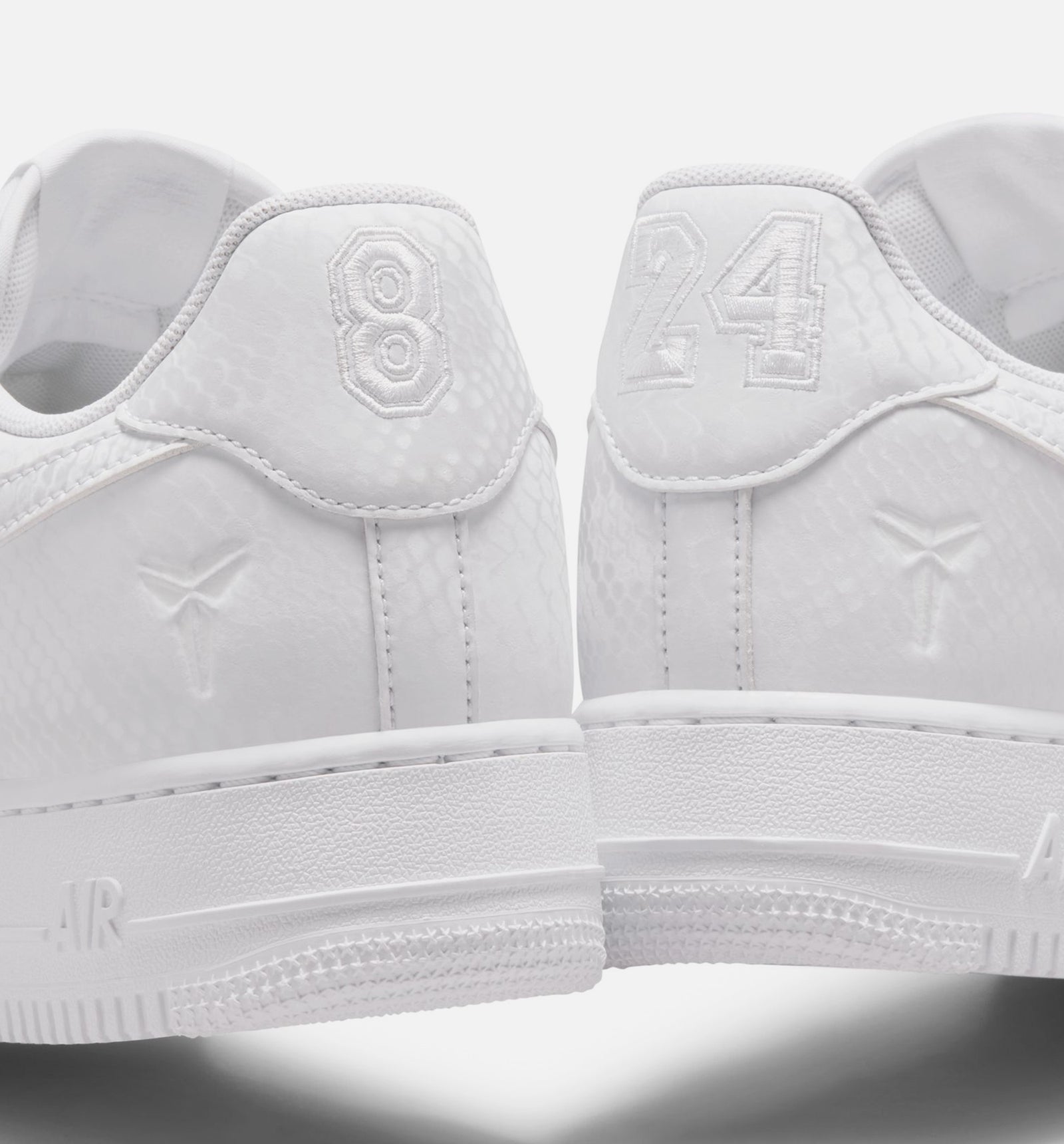 Nike Air Force 1 Low White Kobe Mamba Mens Size 10 Casual IB0018 100 NEW Kobe Bryant Nike Air Force 1 Low Triple White IB0018-100  main image 4