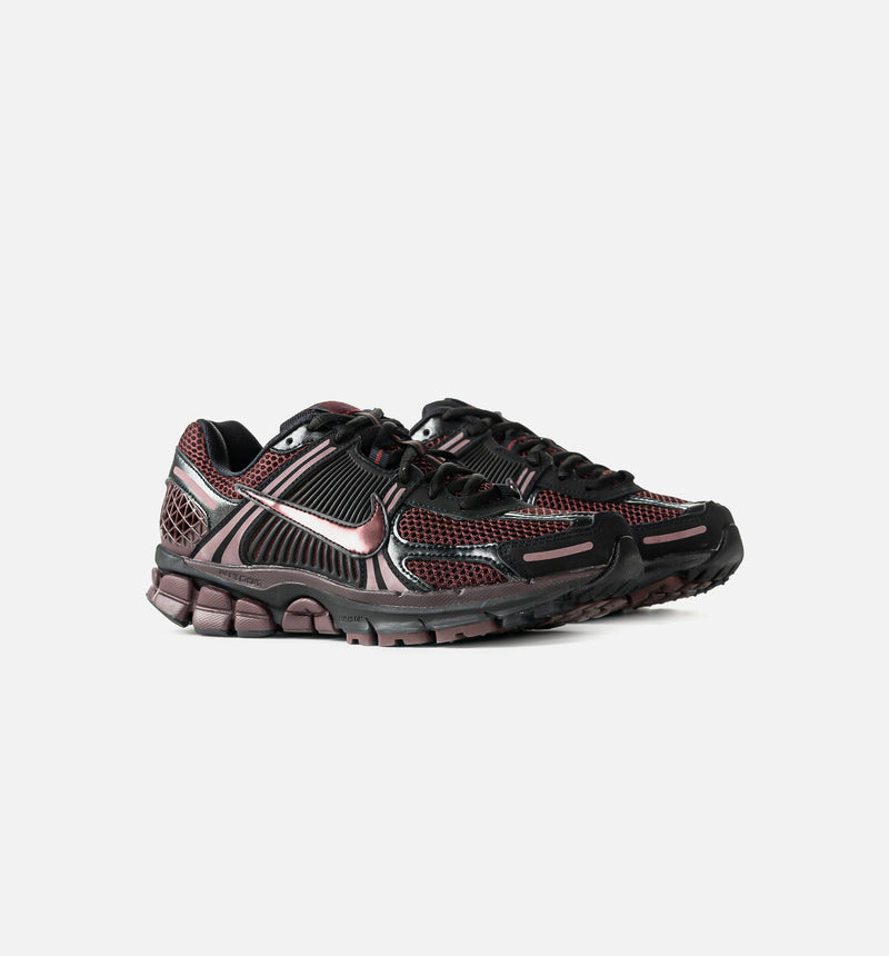 Zoom Vomero 5 Reflective Accents Womens Lifestyle Shoe - Black/Burgundy Crush/Burgundy Ash/Dark Team Red
