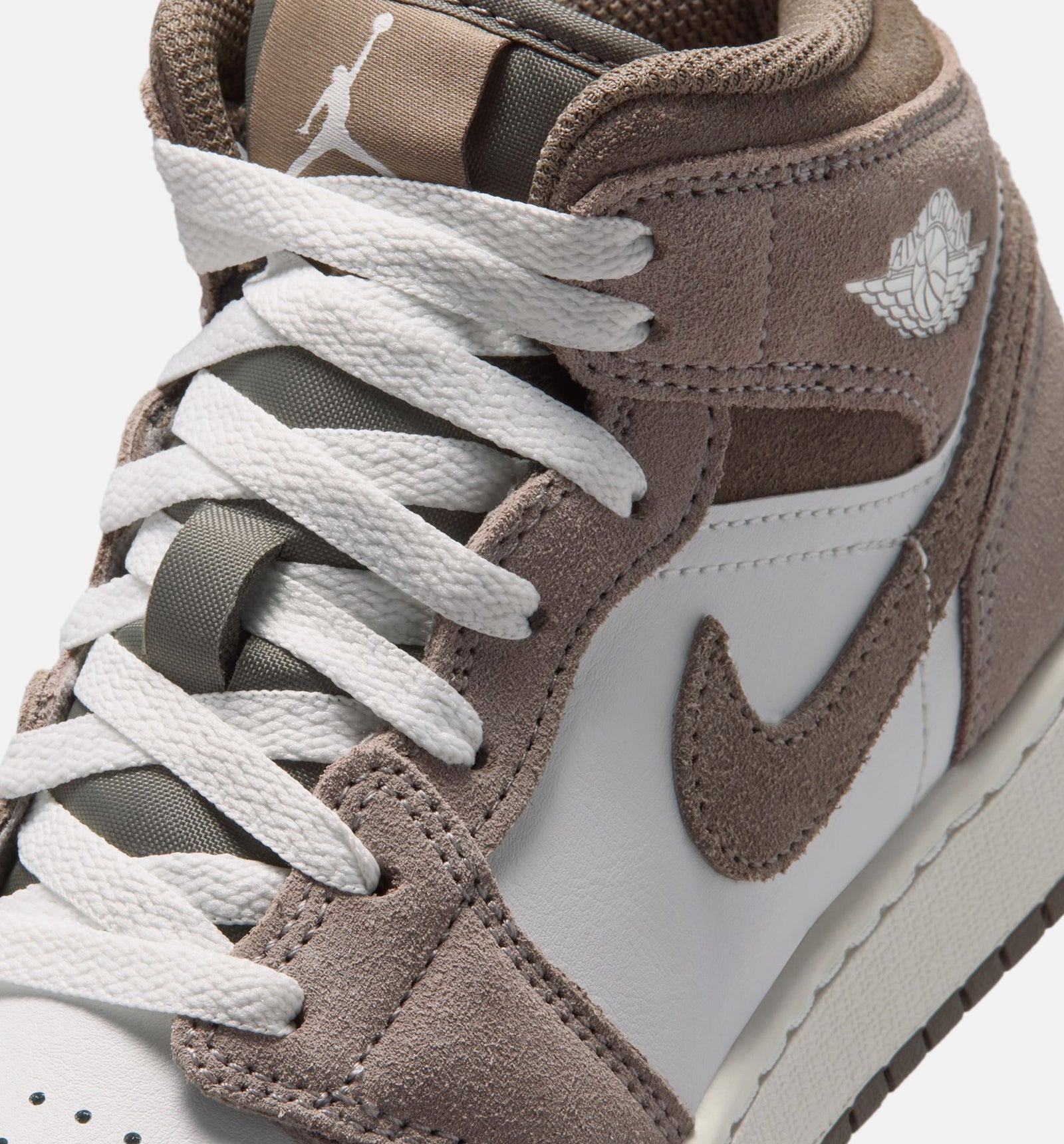 Jordan DQ8423-003 Air Jordan 1 Mid Grade School Lifestyle Shoe