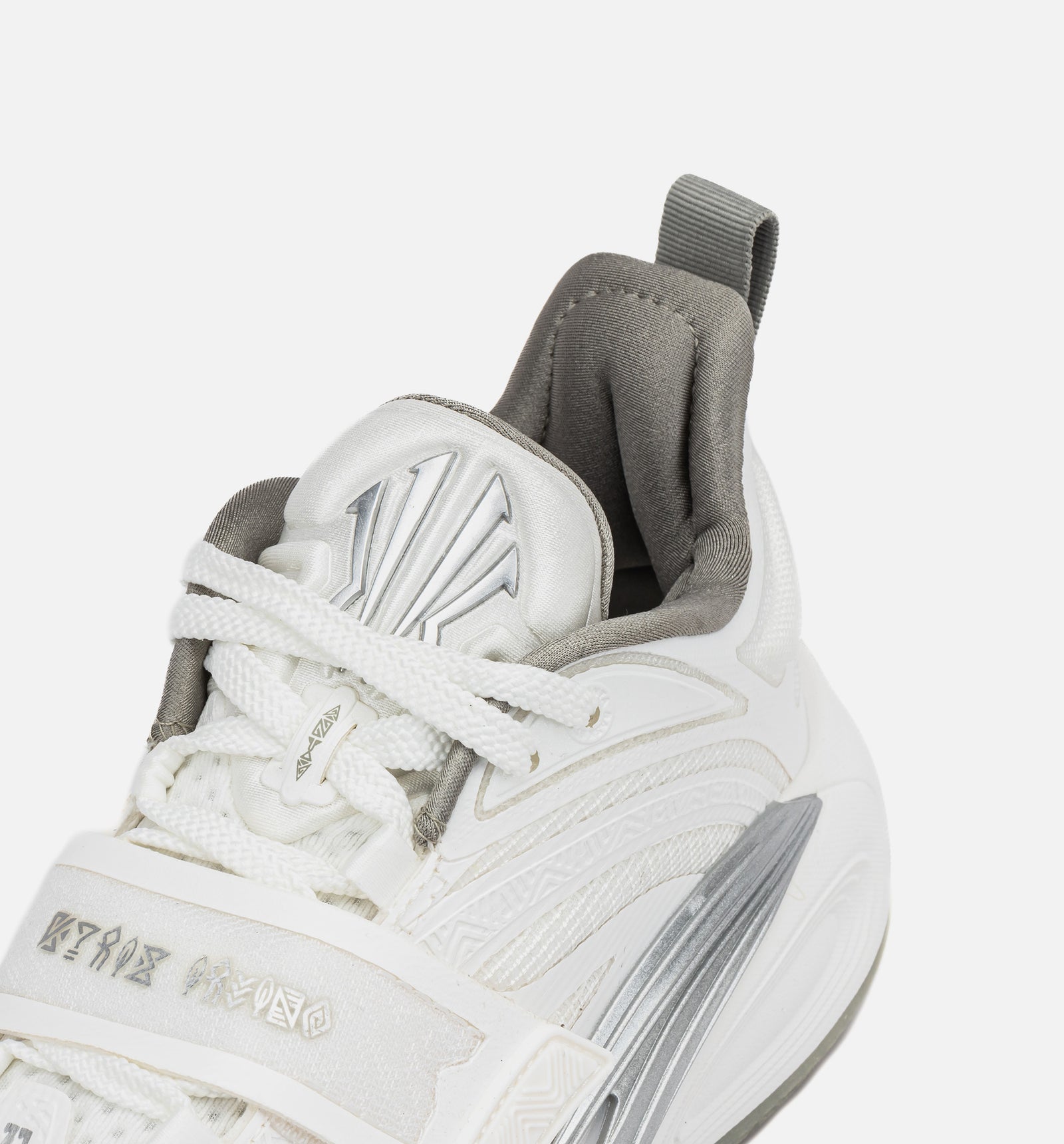 Anta 8124C1102S-19 Kai 1 Yang Mens Basketball Shoe - White/Grey