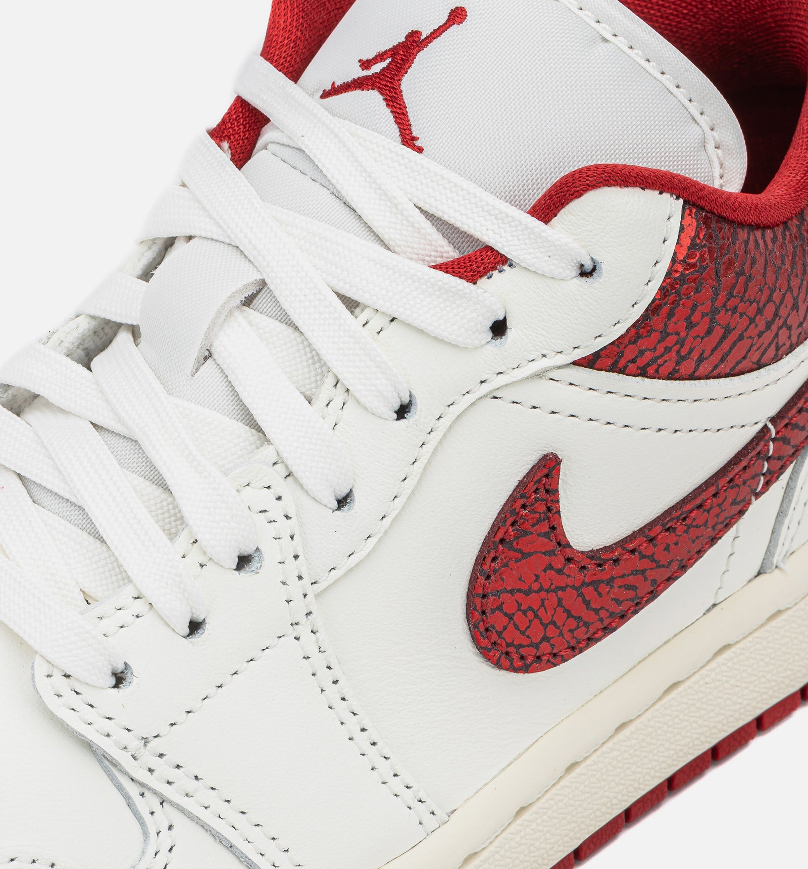 Jordan HJ9338-106 Air Jordan 1 Low SE Womens Lifestyle Shoe