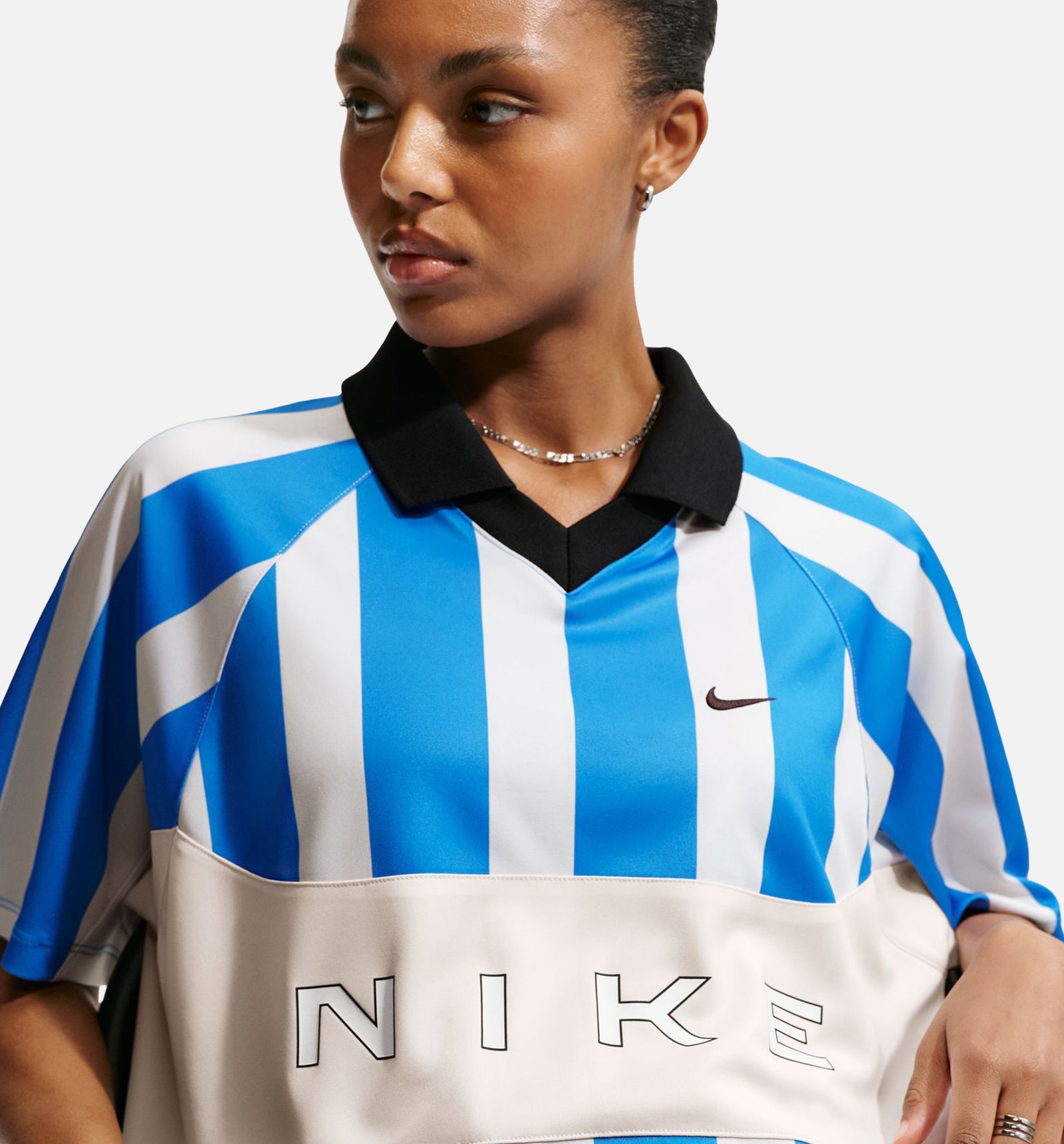 Nike IO0913-435 Sportswear Oversized Womens Jersey - Light Photo