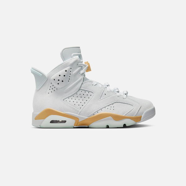 Jordan DQ4914-074 Air Jordan 6 Retro Pearl Womens Lifestyle Shoe