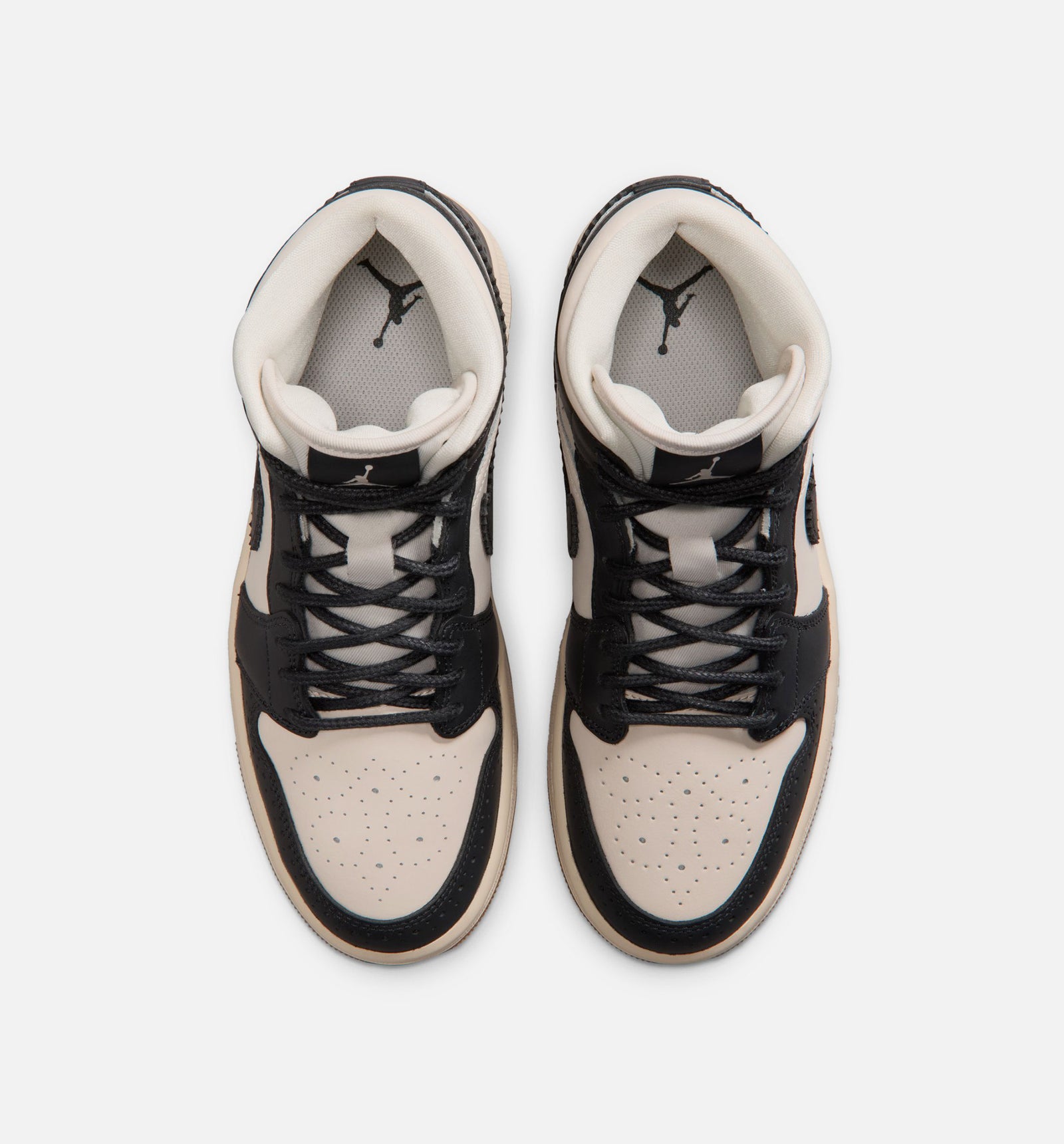 靴 JORDAN 1 Jordan IO0760-001 Air Jordan 1 Mid SE Womens Lifestyle Shoe - Off