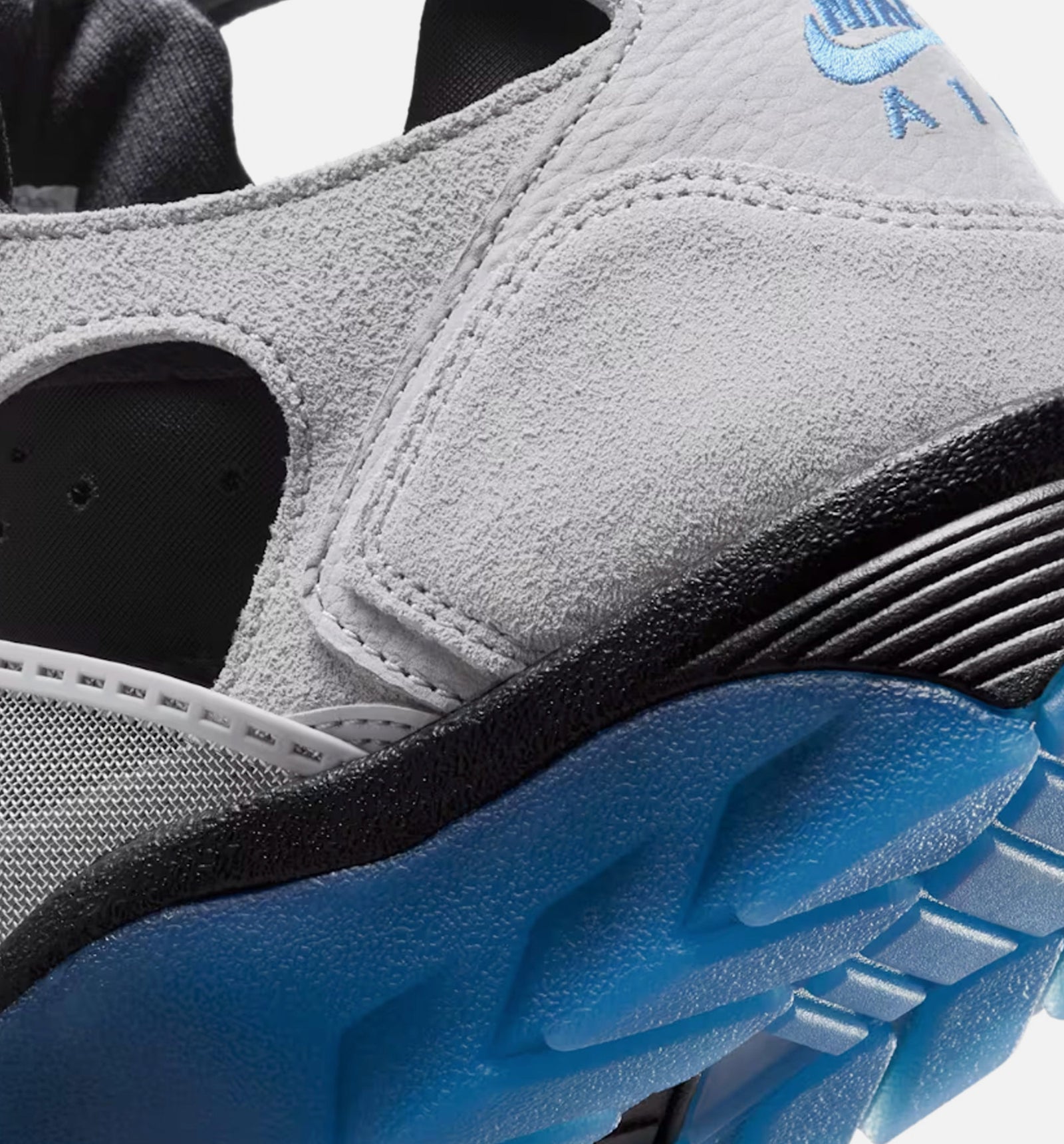 Nike IH4469-012 Air Trainer Huarache Mens Lifestyle Shoe 