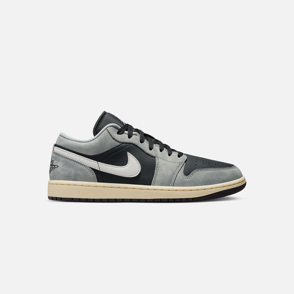 Jordan HQ2010-012 Air Jordan 1 Low SE Mens Lifestyle Shoe