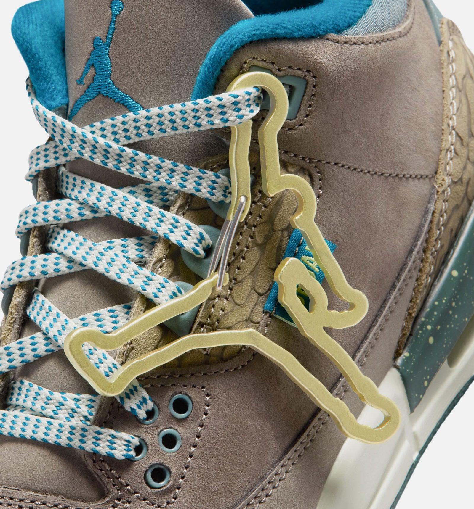 Jordan IB7066-001 Air Jordan 3 Retro Olive Grey Grade School Lifestyle Shoe 