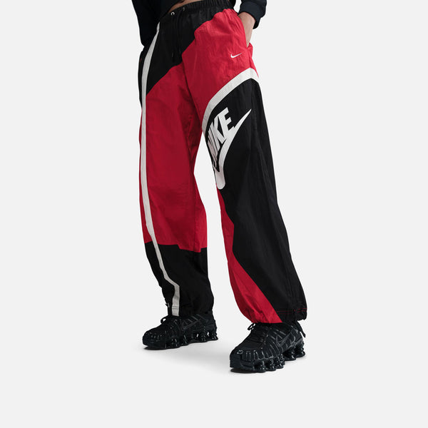Nike HJ4178-657 NSW Street Woven Womens Pant - Red/Black