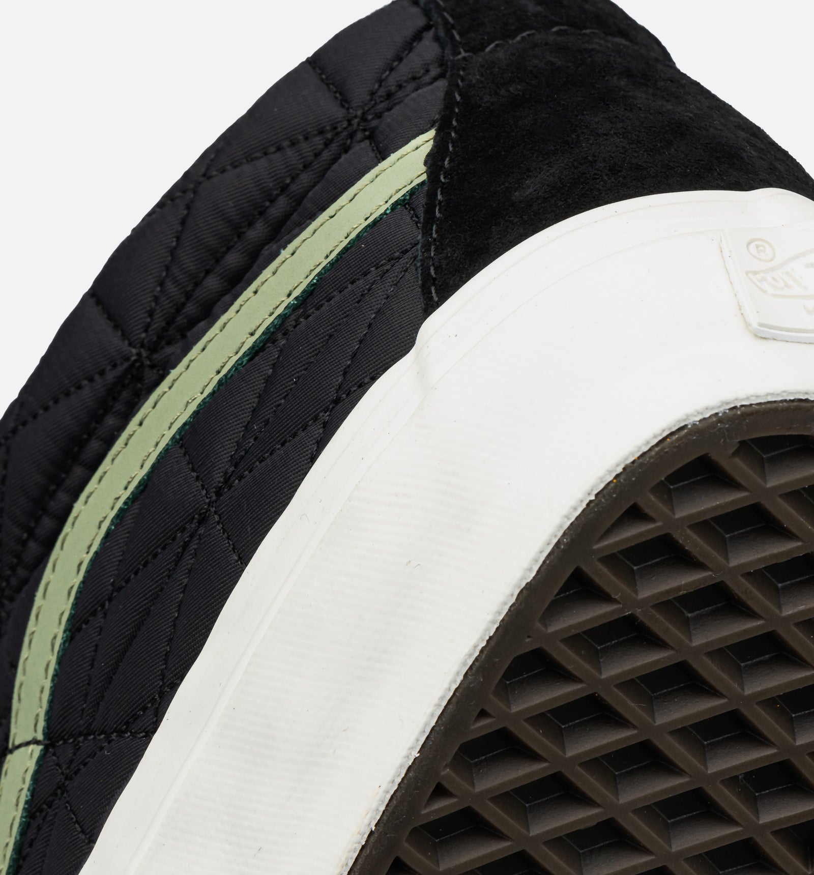 Vans VN000CQQBLK1 Sk8 Mid Mens Lifestyle Shoe - White/Black/Green