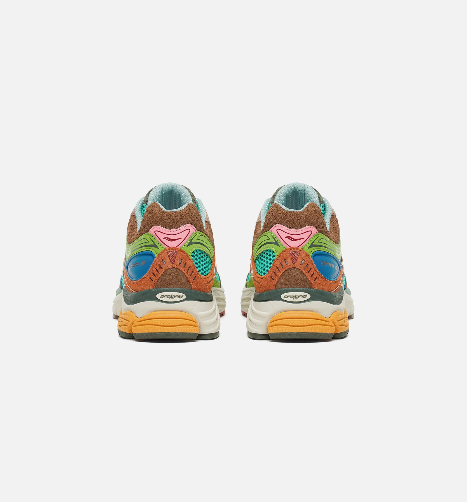 Saucony S71032-1 Politics x Saucony Progrid Omni 9 Sportsmans