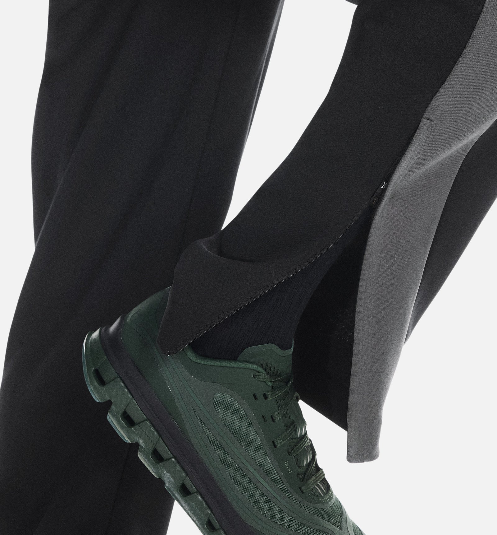 ON RunningPants　М　ブラック ON Running 1UF30090106 IKON Track Mens Pant - Black/Eclipse