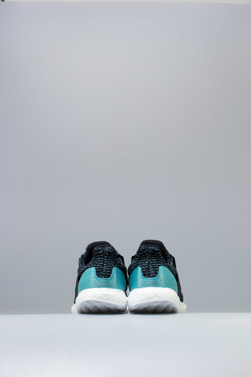 adidas CG3673 Ultraboost Parley Mens Shoe Carbon/Blue Spirit – ShopNiceKicks.com