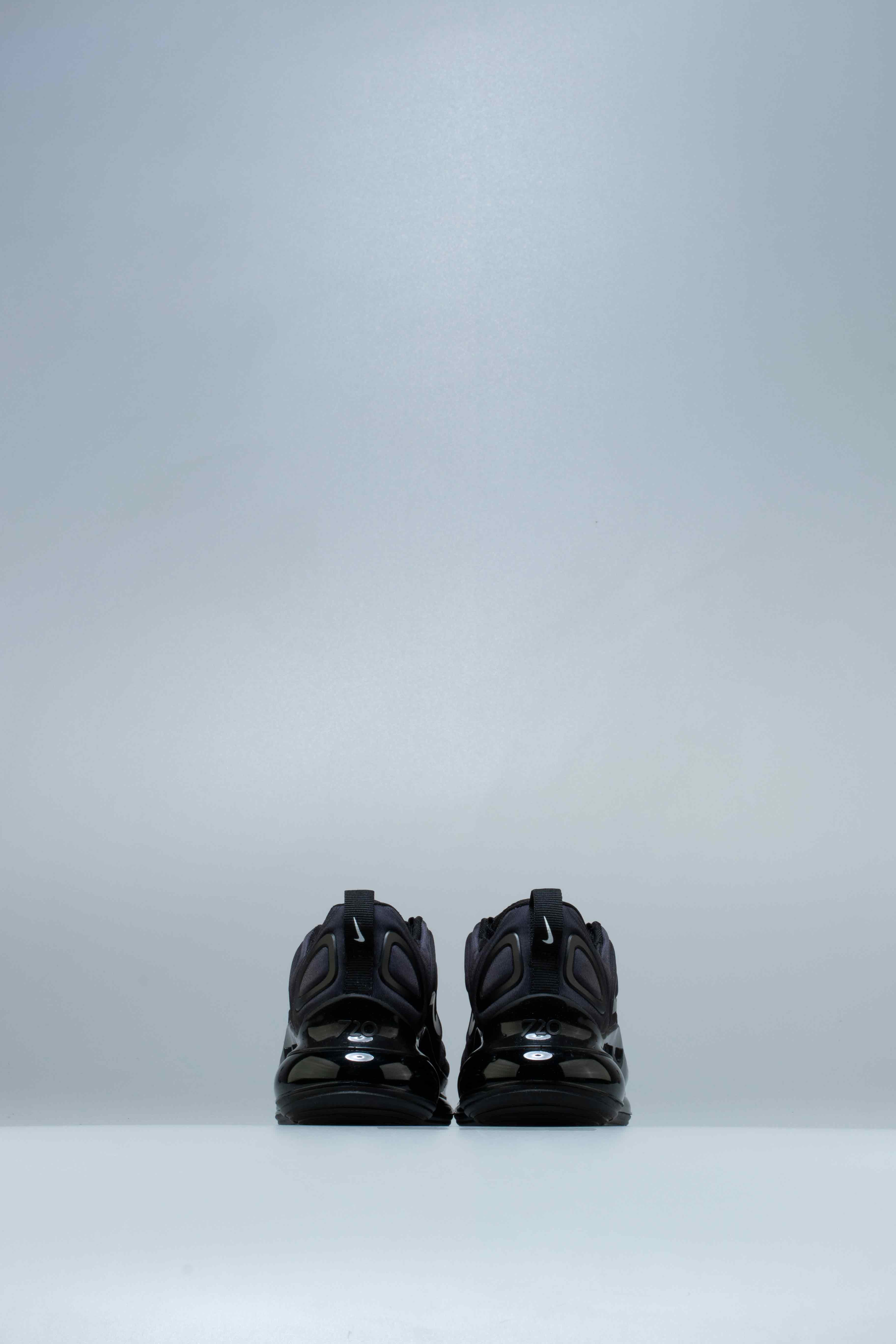 Nike AR9293-003 Air Max 720 Eclipse Womens Shoe - Black/Black ...