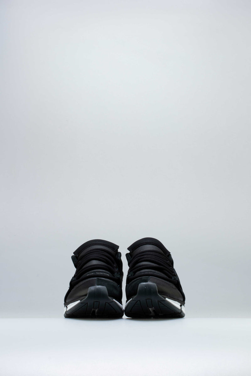 Twinstrike ADV Stretch Leather Mens Shoe - Black/White