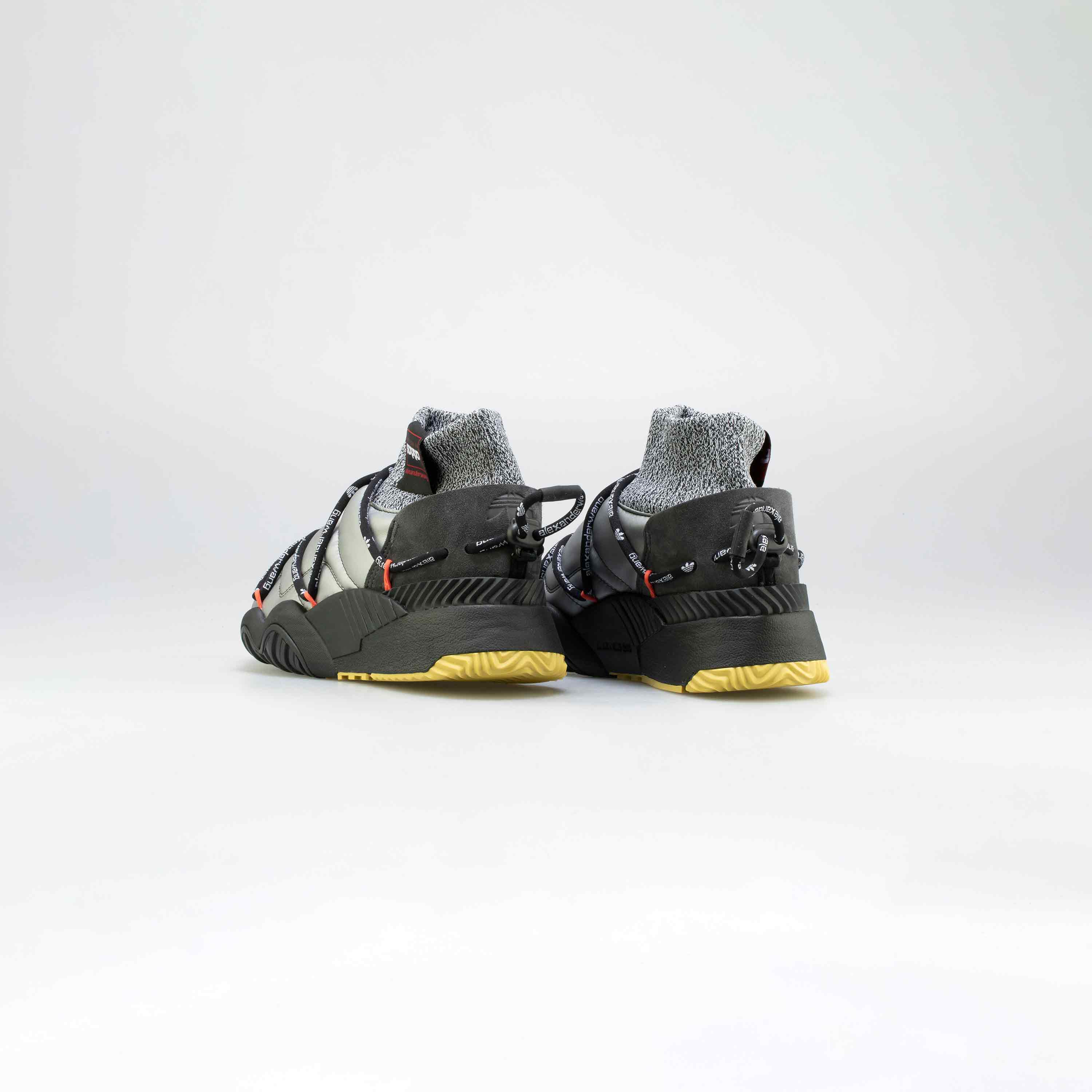 Adidas Consortium FV2960 adidas X Wang Puff Trainers Mens Lifestyle Shoe - Silver/Black – ShopNiceKicks.com