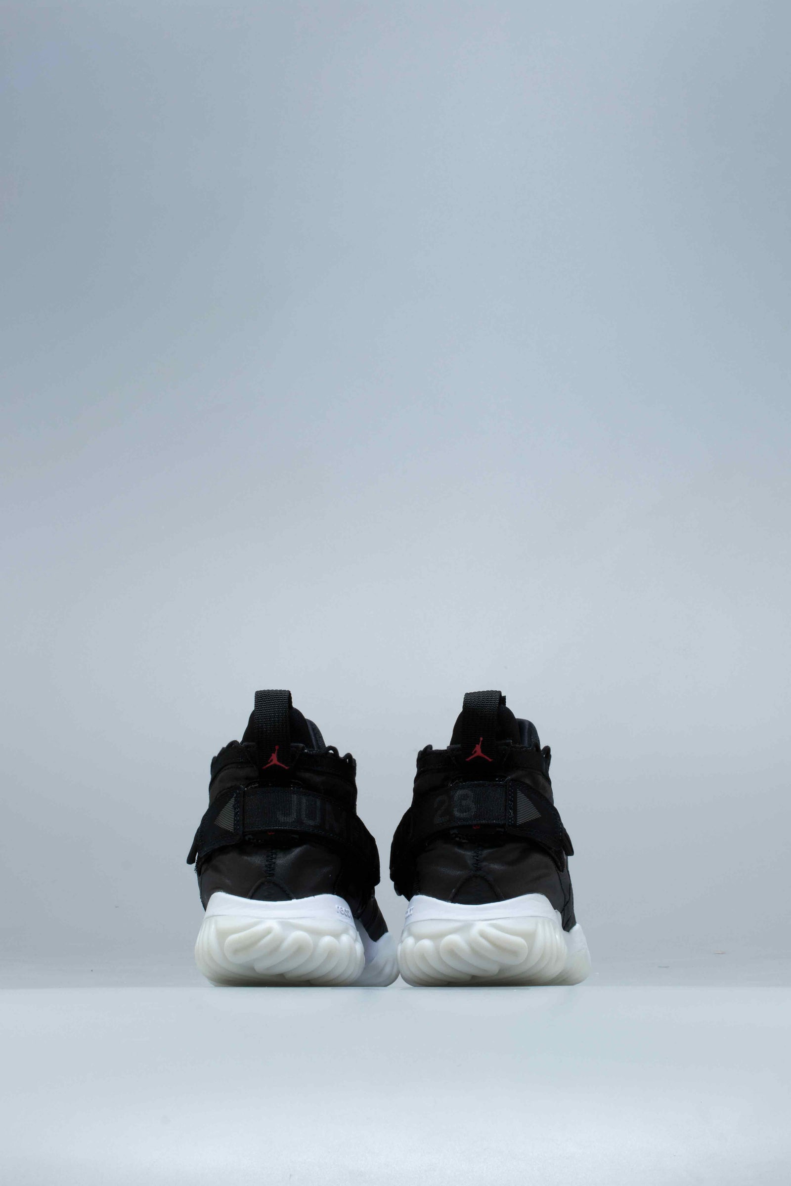 Air Jordan Men\'s Black Proto React BV1654-001 Lace Up Athletic Shoes Size 12 Jordan Proto React White Black for Sale | Authenticity  main image 2