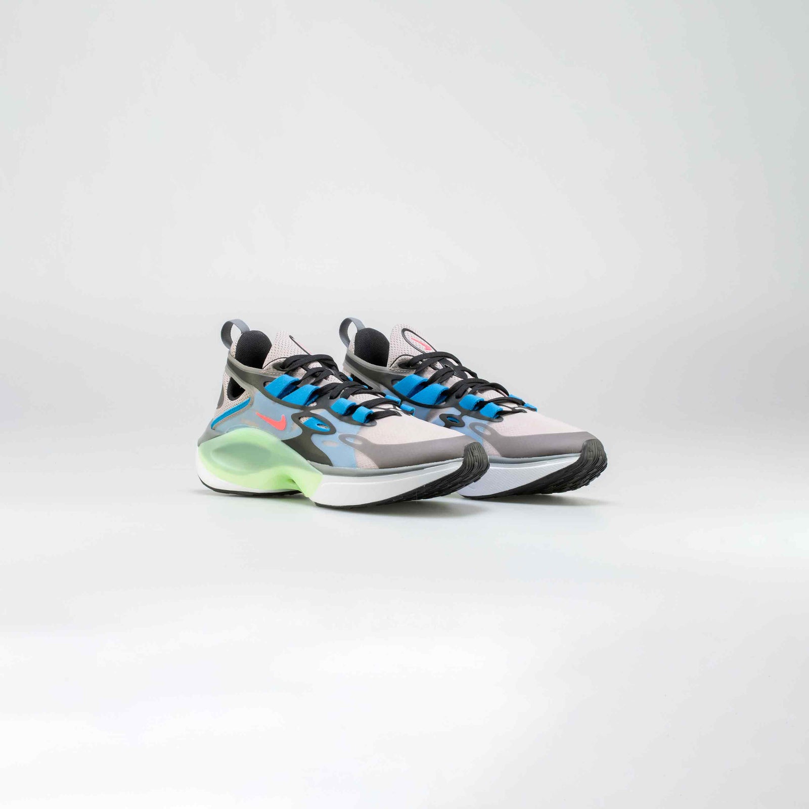 Nike AT5303-200 Signal D/MS/X Mens Lifestyle Shoe - Grey 