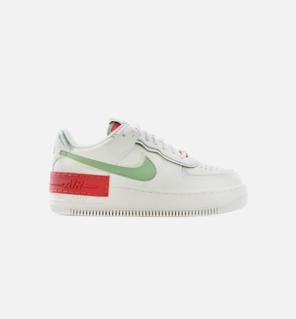 Stranger things air fashion forces