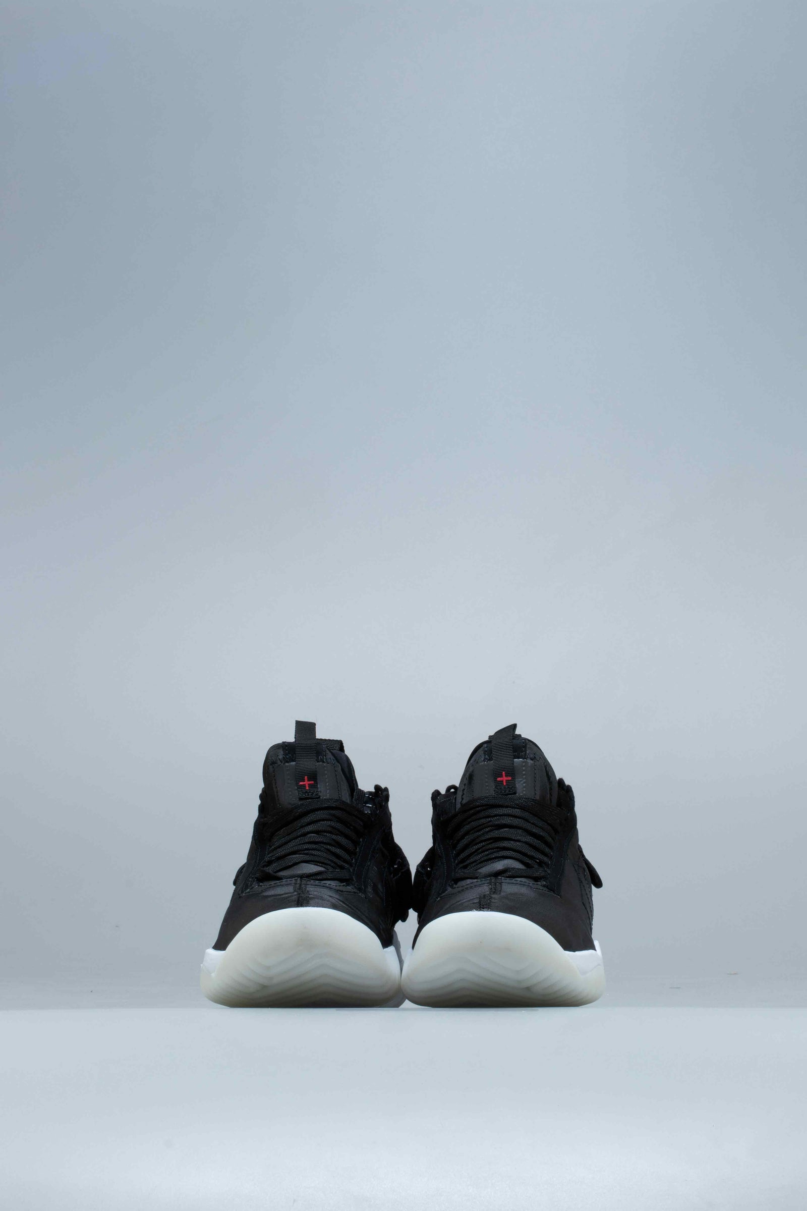 Air Jordan Men\'s Black Proto React BV1654-001 Lace Up Athletic Shoes Size 12 Jordan Proto React White Black for Sale | Authenticity  main image 4