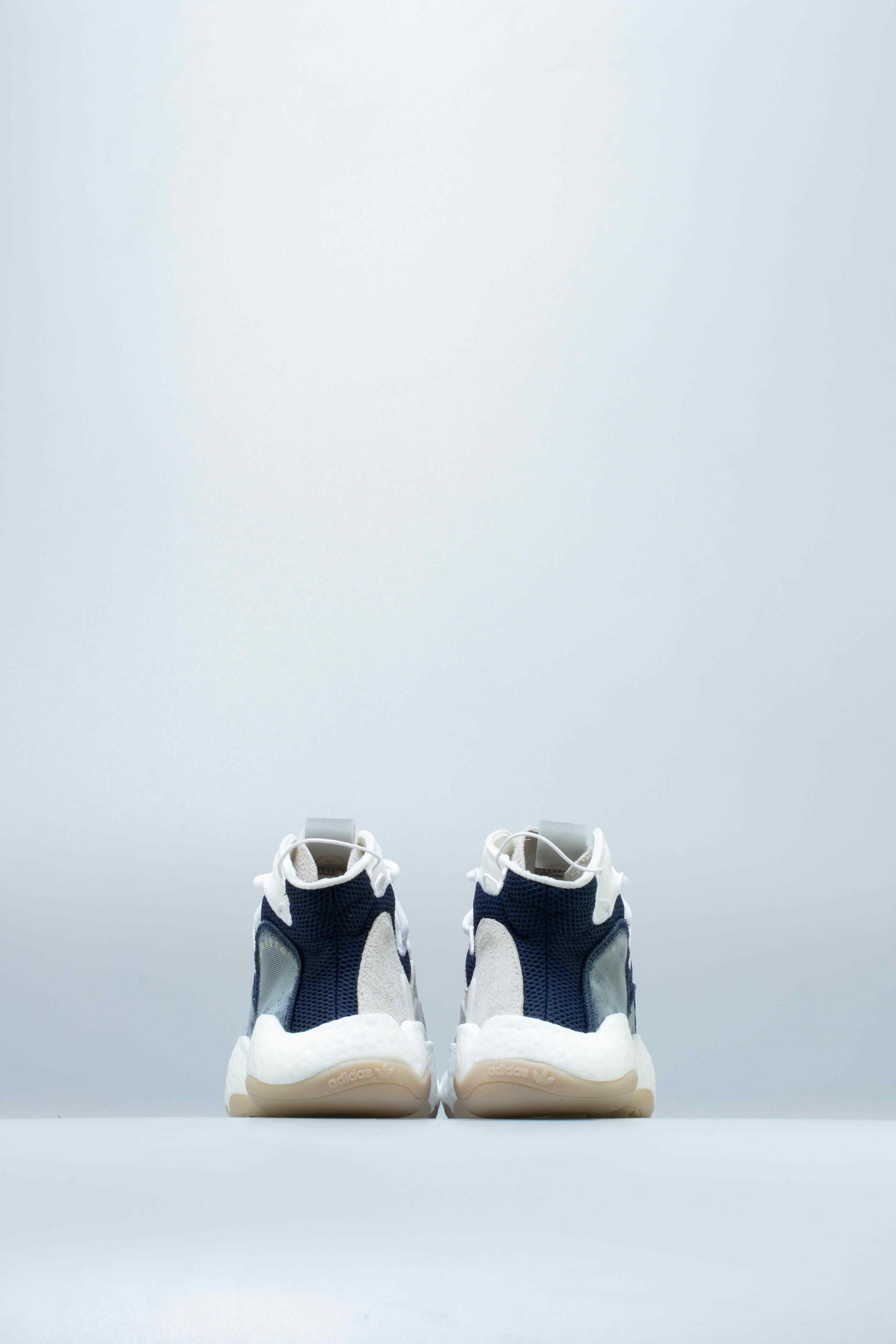 Adidas Consortium Crazy BYW Lvl 1 x Bristol Mens Shoe - Navy/Cloud White/Feather White